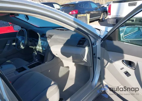 2008 Toyota Camry Le z USA, uszkodzony, nr VIN 4T4BE46K98R025835